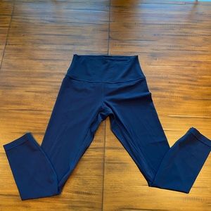 •LULULEMON• Align Pant 25” • Navy • Worn Once • No Pilling •